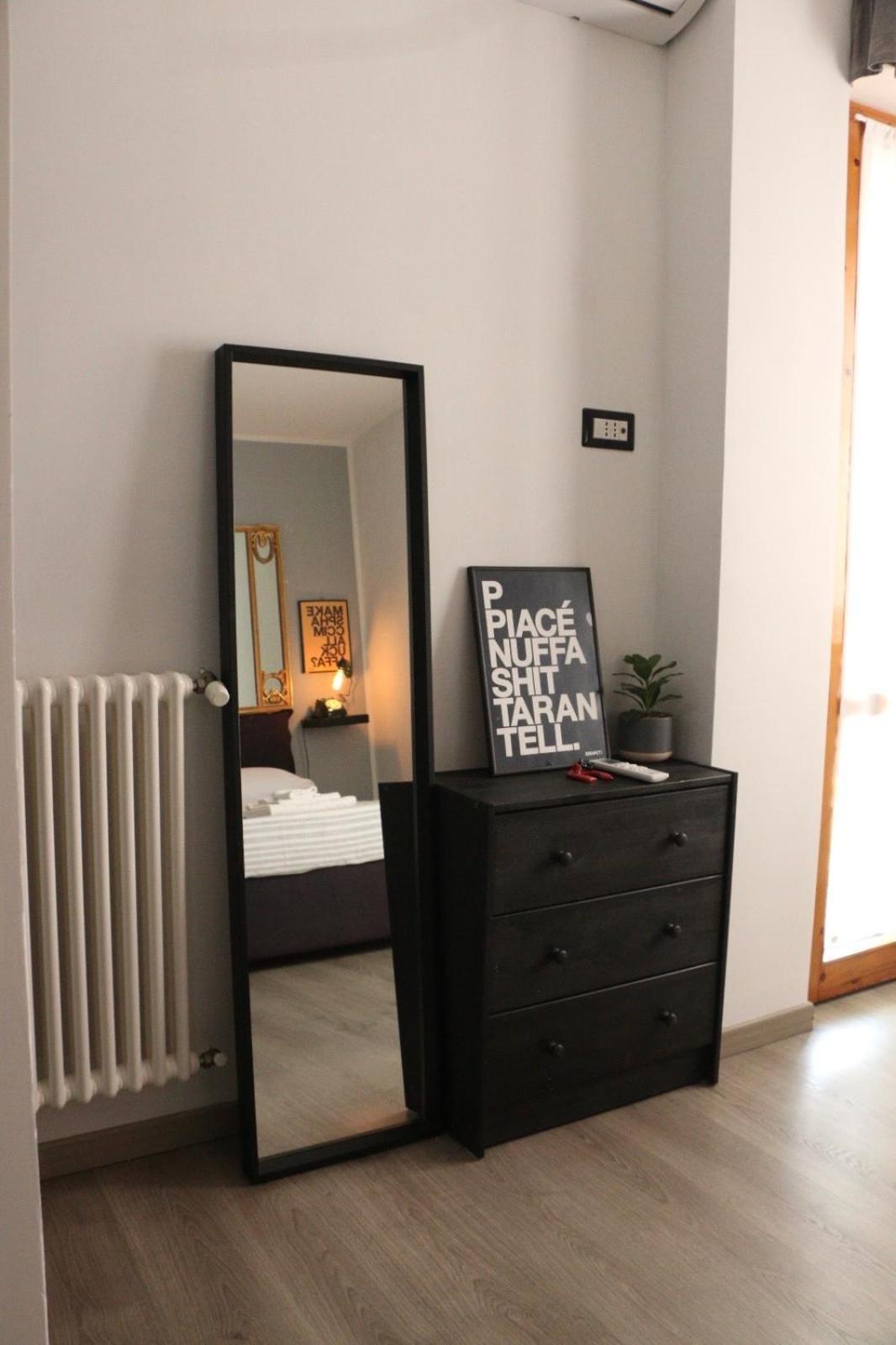 Eneapolis Apartment Luaran gambar