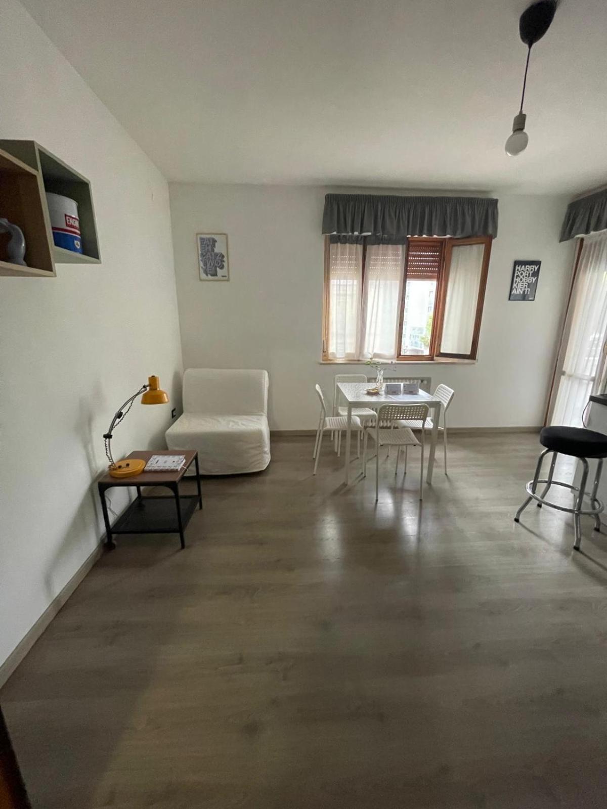 Eneapolis Apartment Luaran gambar